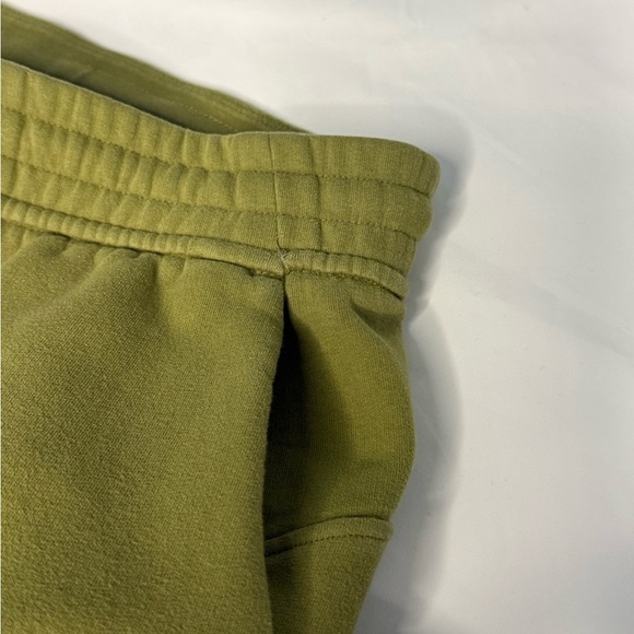 Lululemon‎ Loungeful High-Rise Wide Leg Crop Bronze Green Size 10 - Picture 12 of 12